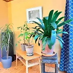 Serene Asian-inspired With Garden & Parking *