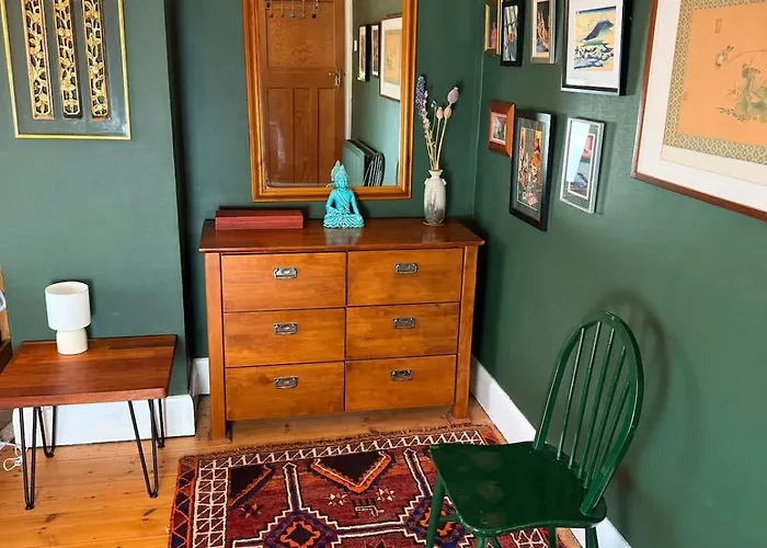 Prázdninový dům Serene Asian-inspired With Garden & Parking