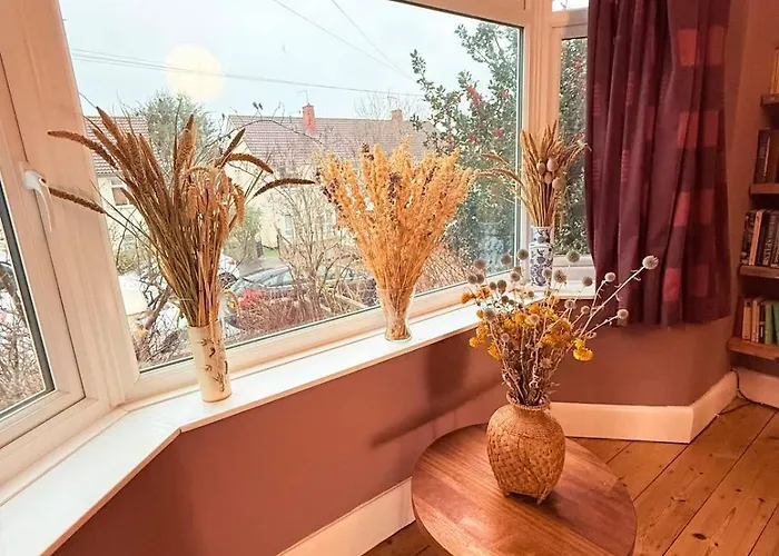 Vakantiehuis Serene Asian-inspired With Garden & Parking